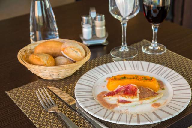 Hôtel Spa Restaurant Beuzeville · Relax Hotel Beuzeville Honfleur 